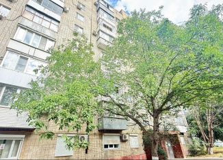 Двухкомнатная квартира на продажу, 52 м2, Ростов-на-Дону, улица Малиновского, 36