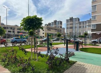 Продаю квартиру студию, 28.1 м2, Краснодар, улица им. Мурата Ахеджака, 12к5