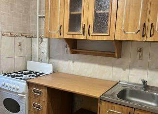 Продается 2-ком. квартира, 48.2 м2, Омская область, улица Лукашевича, 11