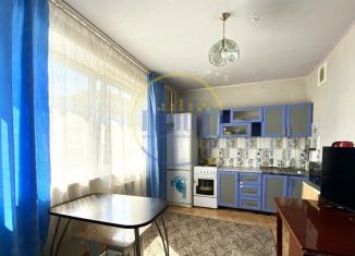 Продажа трехкомнатной квартиры, 81.3 м2, Копейск, Международная улица, 76