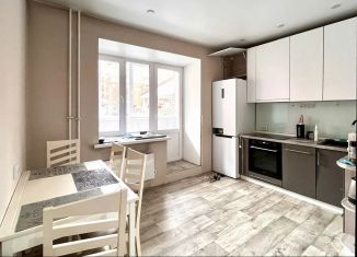 Сдается 2-ком. квартира, 56 м2, Абакан, улица Чертыгашева, 197Вк3