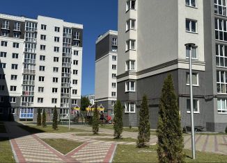 Трехкомнатная квартира на продажу, 80 м2, Калининград