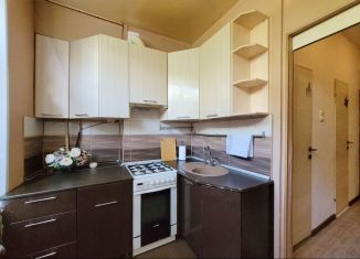 Продам 2-ком. квартиру, 51.1 м2, Сестрорецк, улица Первого Мая, 1