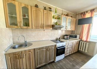 Сдается в аренду 2-комнатная квартира, 54 м2, Петрозаводск, улица Зайцева, 40