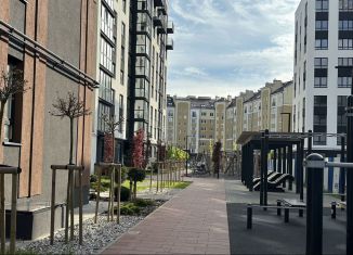 Продажа 3-ком. квартиры, 85 м2, Калининград