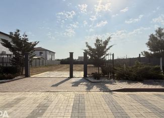 Продаю земельный участок, 10 сот., село Уютное, Садовая улица