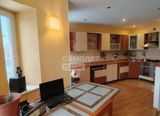 Продаю 3-комнатную квартиру, 104 м2, Озёрск, Иртяшская улица, 2