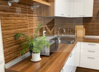 Продам 2-комнатную квартиру, 47.5 м2, Тюмень, улица Ю.-Р.Г. Эрвье, 10