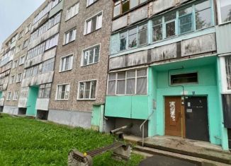 Продаю 2-комнатную квартиру, 52 м2, поселок городского типа Мурыгино, улица Молодой Гвардии, 6