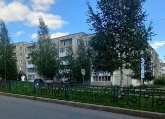 Продается 4-комнатная квартира, 72 м2, Краснотурьинск, улица Фурманова, 9