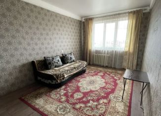 Сдам в аренду 1-комнатную квартиру, 40 м2, Дагестан, проспект Имама Шамиля, 46