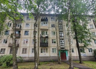 Продажа 3-ком. квартиры, 60 м2, Санкт-Петербург, улица Маршала Тухачевского, 33, метро Площадь Ленина