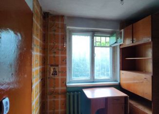 Продается 2-ком. квартира, 45 м2, Златоуст, улица Островского, 3