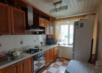 Продам 3-ком. квартиру, 68 м2, Нижний Новгород, улица Адмирала Макарова, 16, метро Заречная