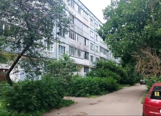 Продажа 3-ком. квартиры, 68 м2, Ленинградская область, улица Кингисеппа, 3