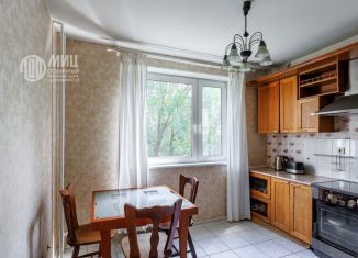 Продам 2-ком. квартиру, 57.8 м2, Москва, СЗАО, Таллинская улица, 24