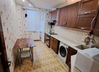 Продается трехкомнатная квартира, 60 м2, Таганрог, улица Сызранова, 10