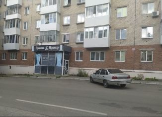 Продается торговая площадь, 46.8 м2, Серов, улица Льва Толстого, 38