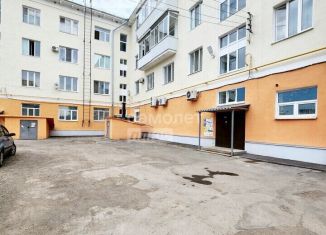 Продается двухкомнатная квартира, 67.6 м2, Каменск-Уральский, улица Кунавина, 25