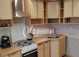 Продажа трехкомнатной квартиры, 59 м2, Курган, улица Луначарского, 2