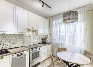 Продам 2-ком. квартиру, 54 м2, Москва, улица Харлампиева, 50к3