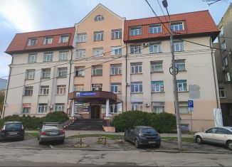 Сдаю в аренду офис, 17.1 м2, Калининград, улица Лейтенанта Яналова, 42