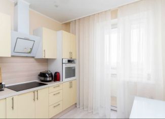 Продаю 1-ком. квартиру, 34 м2, Тюменская область, улица Дмитрия Менделеева, 2