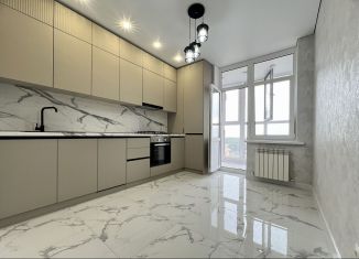 Продаю 2-комнатную квартиру, 53 м2, Ставрополь, улица Матрены Наздрачевой, 3/3к1