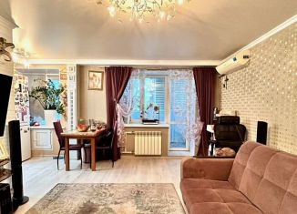 Продам однокомнатную квартиру, 30 м2, Саратов, улица имени Челюскинцев, 40/46