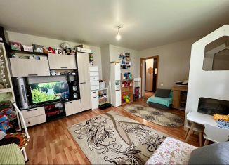 Продаю 1-ком. квартиру, 36.1 м2, Невьянск, улица Дзержинского, 63/1