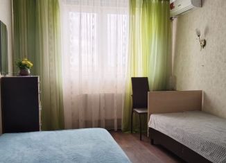 Сдам в аренду 1-ком. квартиру, 45 м2, Краснодар, Кореновская улица, 2к1, микрорайон 2-я Площадка