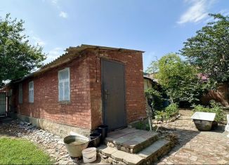 Продам дом, 70 м2, Армавир, улица Фрунзе