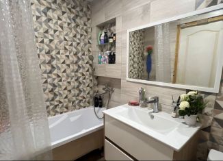 Продажа двухкомнатной квартиры, 52.9 м2, Удмуртия, улица Героя России Ильфата Закирова, 5