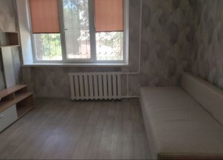 Сдаю 1-комнатную квартиру, 19 м2, Азов, Севастопольская улица, 109