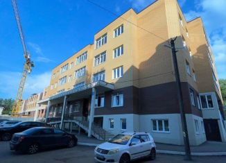 Продажа 3-ком. квартиры, 77.3 м2, Малоярославец, улица Аузина, 4