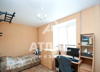 Продаю двухкомнатную квартиру, 40.5 м2, Омская область, 4-я улица Челюскинцев, 99