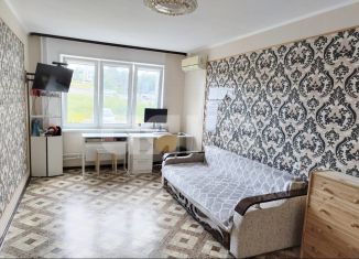 Продаю 2-ком. квартиру, 57 м2, Геленджик, улица Маршала Жукова, 1к1, ЖК Кубанская Марка