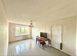 Продаю 3-ком. квартиру, 61.3 м2, Истра, улица 9-й Гвардейской Дивизии, 53