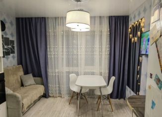 Продаю 1-ком. квартиру, 42 м2, село Раздольное, Тепличная улица, 83