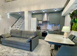 Продаю 2-ком. квартиру, 62 м2, Владимир, Центральная улица, 19Ж