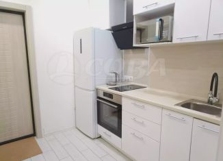 Сдам в аренду квартиру студию, 27 м2, Тюмень, Интернациональная улица, 199к8, ЖК Авиатор