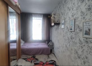 Продаю 1-ком. квартиру, 28 м2, Аксай, улица Строителей, 8