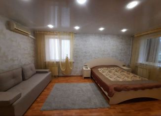 Сдам в аренду 1-комнатную квартиру, 30 м2, Самарская область, проспект Карла Маркса, 179