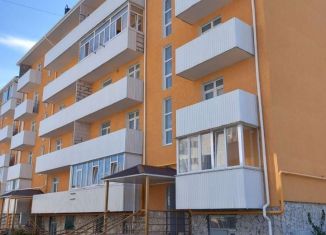 Продам 1-ком. квартиру, 37.1 м2, Феодосия, улица Габрусева, 13Б