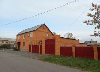 Продаю дом, 209 м2, село Казанское, улица Луначарского, 34