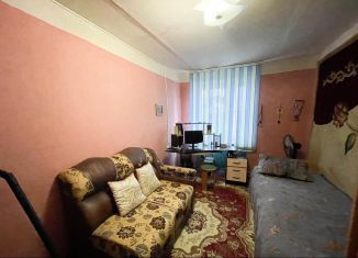 Продаю двухкомнатную квартиру, 36.8 м2, Астрахань, улица Ботвина, 1