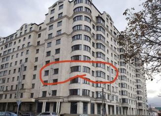 Продается пятикомнатная квартира, 143 м2, Черкесск, проспект Ленина, 50к2
