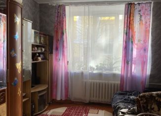 Продается 4-комнатная квартира, 84.6 м2, Клинцы, Октябрьская улица, 35