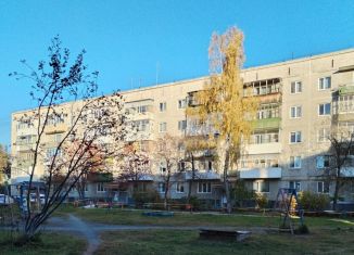 Продам двухкомнатную квартиру, 51.8 м2, Свердловская область, улица Советских Космонавтов, 8