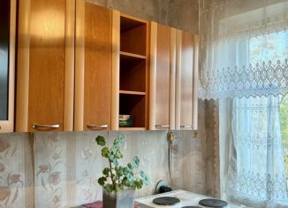 Продаю 2-ком. квартиру, 44 м2, Черногорск, Юбилейная улица, 10